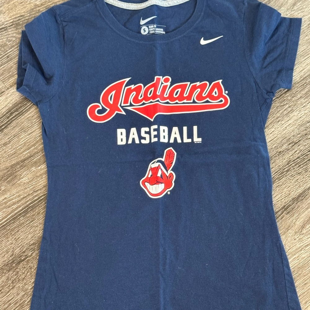 Nike Women's Cleveland Indians Graphic Tee